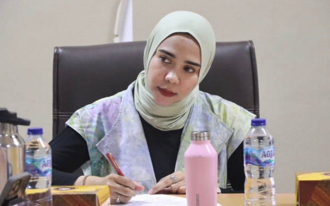 Feramitha Mokodompit