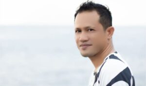 Screenshot_2025-12-08-12-53-28-592_com.google.android.googlequicksearchbox-edit