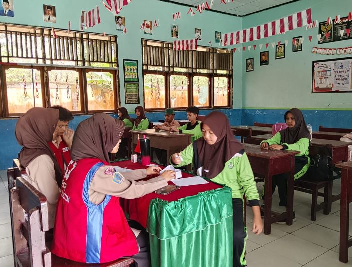 Proses perekrutan dan seleksi anggota PMR MTsN 1 Boltim